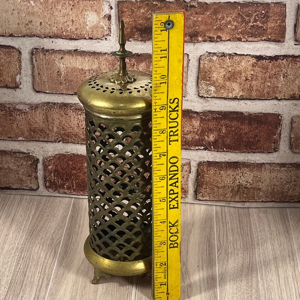 Beautiful Vintage Brass Arabic Lantern Pillar Candle Holder With Lattice Detail - Picture 8 of 9